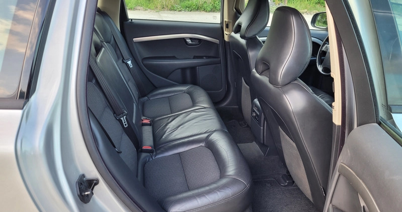 Volvo V70 cena 18000 przebieg: 425000, rok produkcji 2008 z Góra małe 232